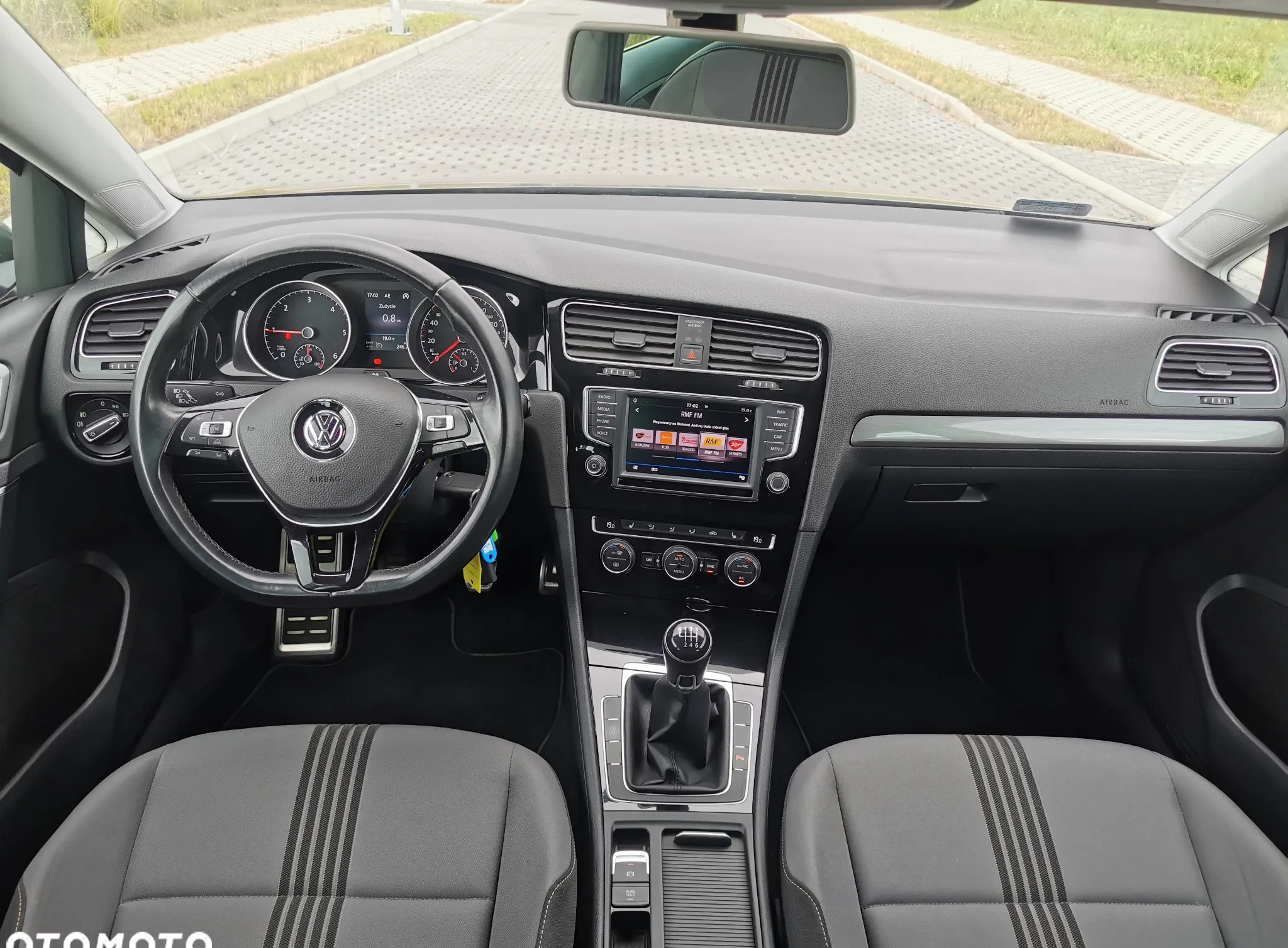 Volkswagen Golf cena 49900 przebieg: 144600, rok produkcji 2017 z Kostrzyn małe 301